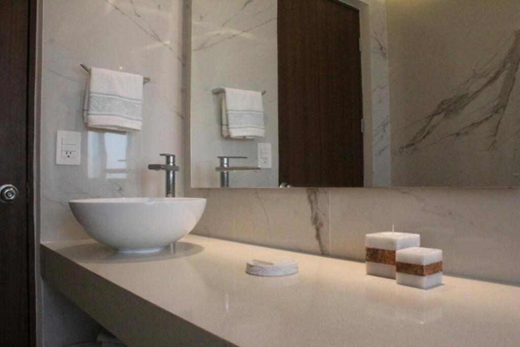 Beach Front Renewed Apartment Cancún Zewnętrze zdjęcie